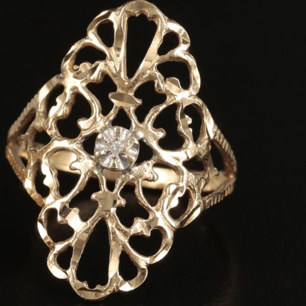 10k Vintage .01 ctw Diamond Openwork Ring
